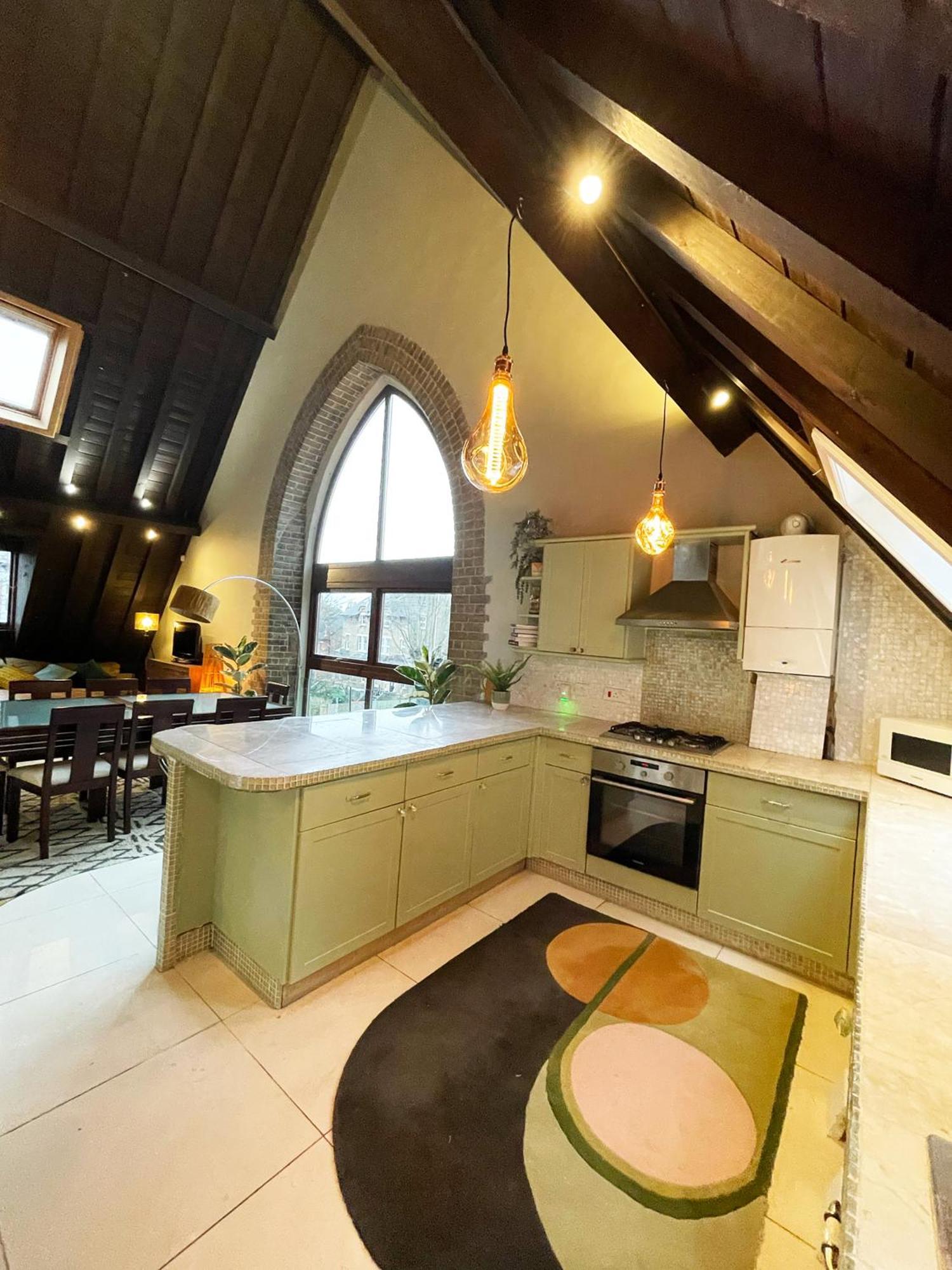 Apartamento Unique Crystal Palace Park Church Conversion