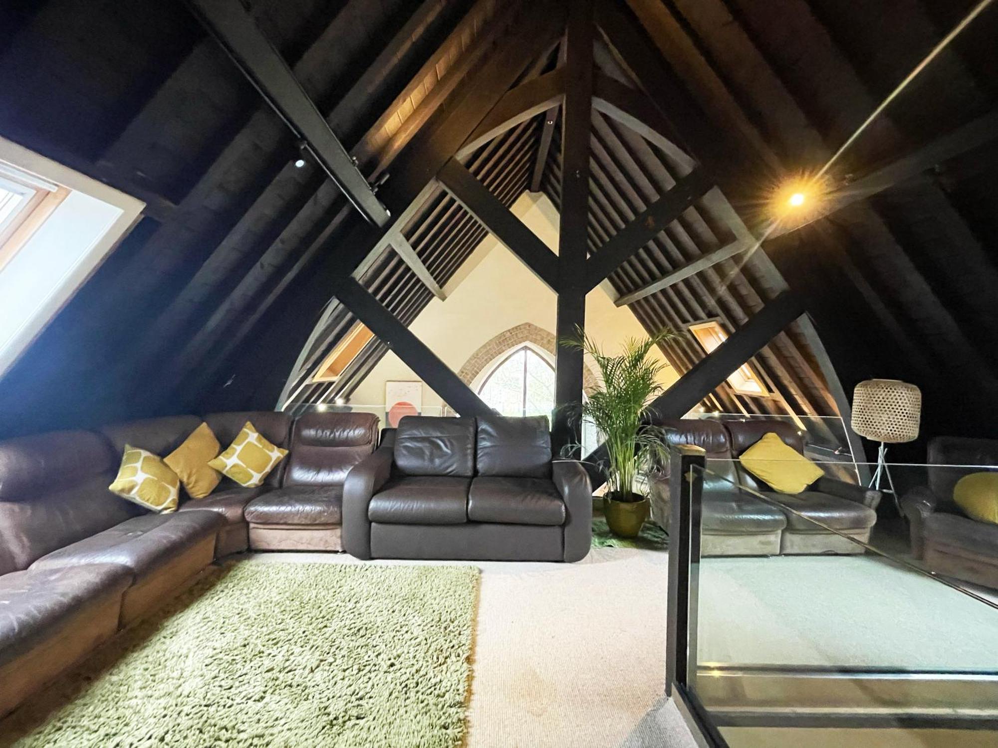 Unique Crystal Palace Park Church Conversion Apartamento Londres